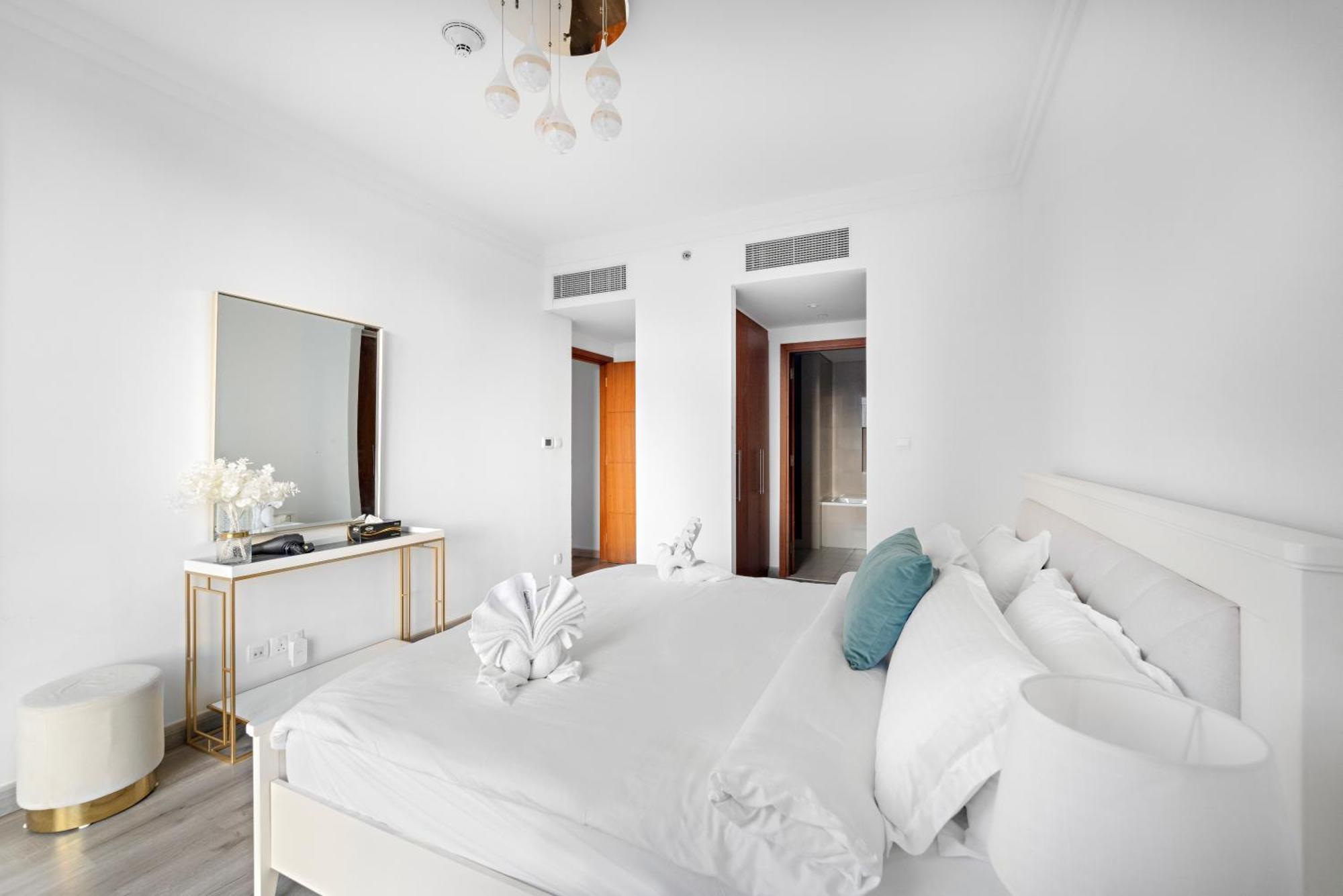 First Class 2Br With Full Burj Khalifa And Fountain View 두바이 외부 사진